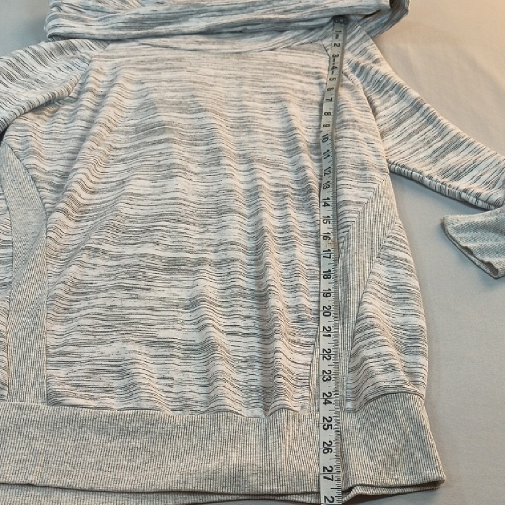 Ink Love And Peace Women's Zip Cowl Neck Gray Long Sleeve Top Size L - Picture 5 of 11